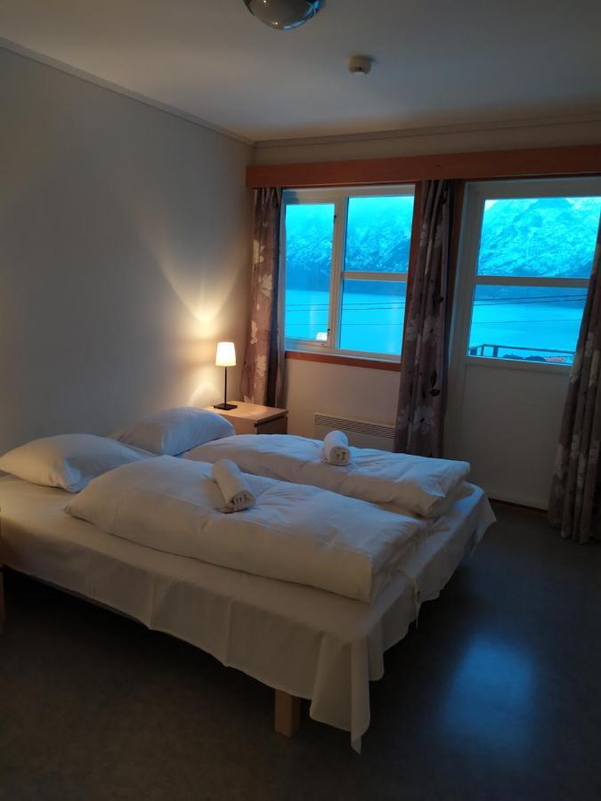 Winjum Apartments Aurland Stegastein エクステリア 写真